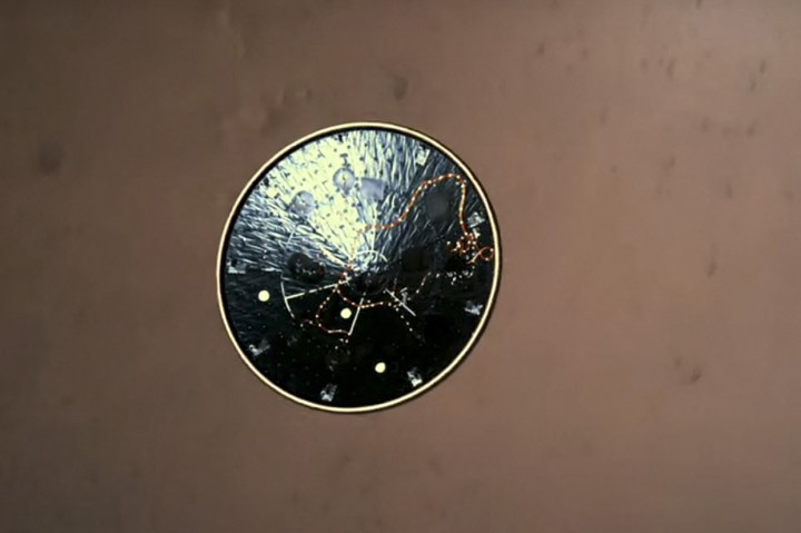 NASA turut menginformasikan bahwa sistem kamera mencakup keseluruhan proses pendaratan, menunjukkan beberapa perjalanan intens rover ke Kawah Jezero Mars.