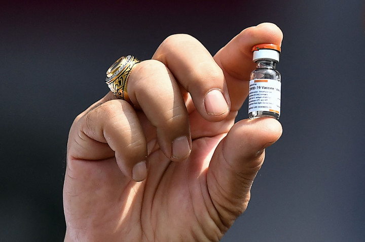 Thailand yang disebut-sebut sebagai salah satu negara dengan penanganan pandemi yang cukup baik, mengalami lonjakan kasus Covid-19 pada Desember 2020 hingga Januari 2021.