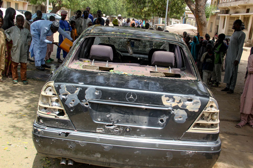 Jihadis Boko Haram menyerang kota Maiduguri di Nigeria di timur laut yang bergejolak, menewaskan 16 orang, termasuk sembilan anak yang tengah bermain sepak bola di lapangan.