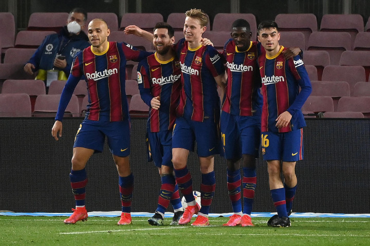 Barcelona kembali meraih kemenangan di jornada ke-24 Liga Spanyol. Menjamu Elche di Camp Nou, Kamis, 25 Februari 2021, skuad asuhan Ronald Koeman menang telak 3-0.
