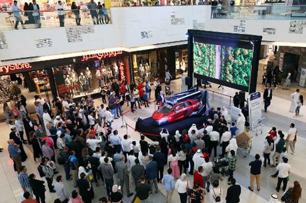 Pada 2009, PAL-V mengajukan sertifikasi spesifikasi Helikopter Kecil CS-27 kepada EASA. Hal itu menjadi titik awal untuk seluruh model yang akan disertifikasi. PAL-V bekerja sama dengan EASA untuk mengubah daftar lengkap, meliputi lebih dari 1.500 kriteria, agar bisa mendapatkan sertifikasi itu. Daftar itu diterbitkan tahun lalu untuk ditinjau oleh pakar industri dan versi finalnya telah diterbitkan pada pekan lalu.