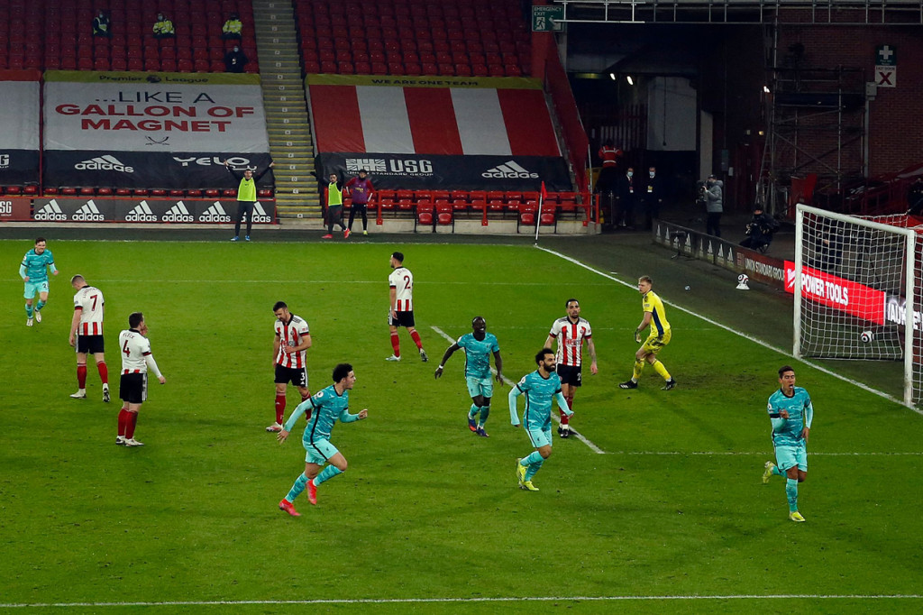 Tekanan Liverpool baru membuahkan hasil lagi pada menit ke-65. Roberto Firmino berhasil melewati Kean Bryan sebelum menembakkan bola ke gawang Ramsdale. 