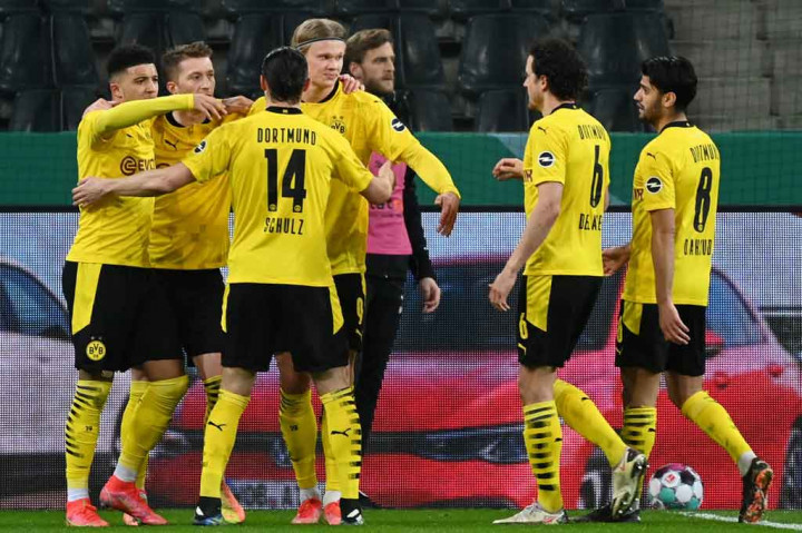 Gol tunggal Die Borussen dicetak oleh Jadon Sancho pada menit ke-66 melalui situasi serangan balik dengan menyelesaikan umpan kiriman Marco Reus ke pojok kiri bawah gawang.