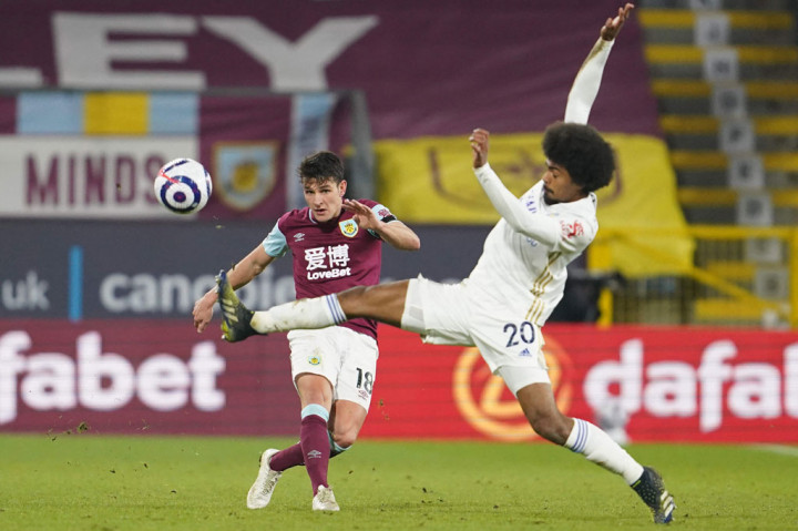 Pada menit ke-64, Ashley Westwood menyambar bola sapuan pertahanan Leicester yang sudah membuat Schmeichel mati langkah, tetapi tembakannya membentur tiang gawang. Tidak ada gol lagi yang tercipta hingga laga usai.