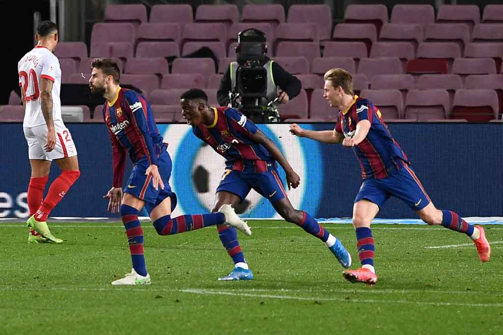 Gerard Pique berhasil mencetak gol kedua untuk Barcelona. Bek veteran tersebut memanfaatkan assist dari Antoine Griezmann dan menjebol gawang Sevilla lewat sundulannya. Skor 2-0 membuat pertandingan harus dilanjutkan ke babak perpanjang waktu.