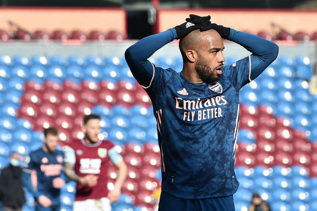 Dengan hasil ini, Arsenal tertahan di posisi ke-10 klasemen Liga Inggris dengan 38 poin. 