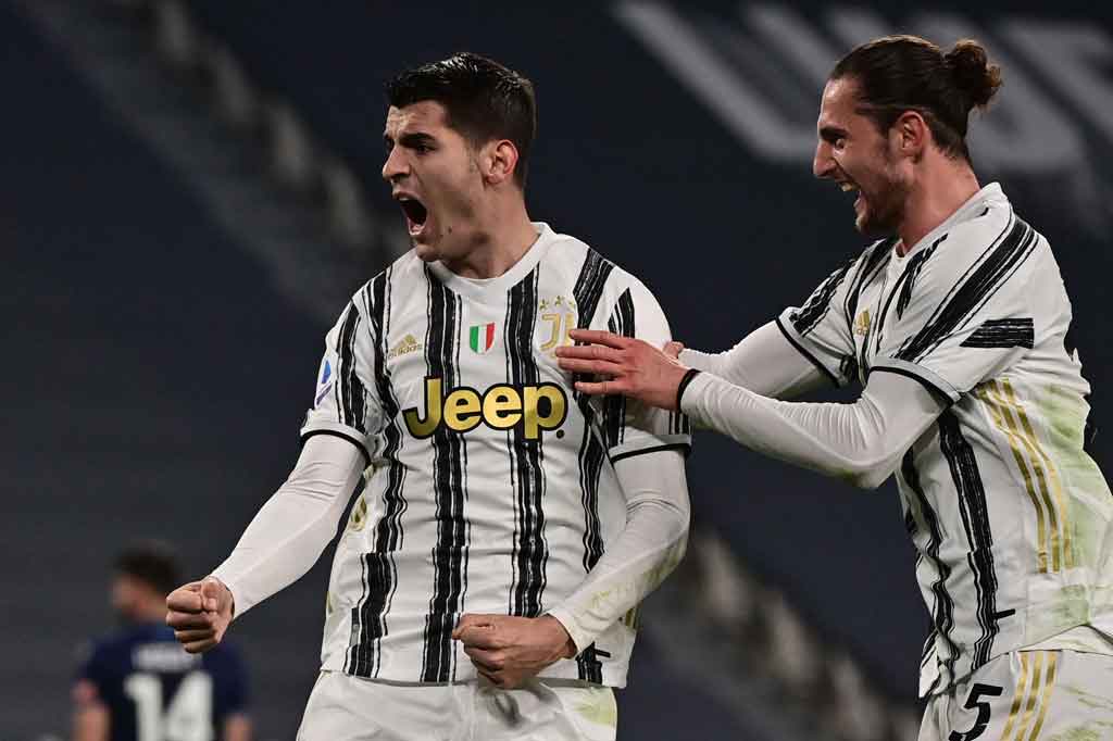 Pada menit ke-57, Juventus akhirnya berbalik memimpin setelah Morata meneruskan umpan Chiesa guna menaklukkan Reina di area tiang dekat.