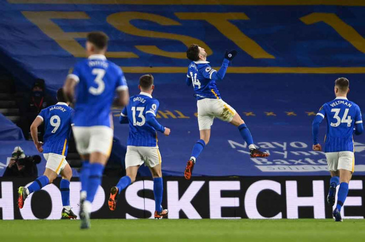 Itu merupakan gol pertama Lallana di Liga Premier sejak Oktober 2019 saat masih berseragam Liverpool dan menjebol gawang Manchester United.