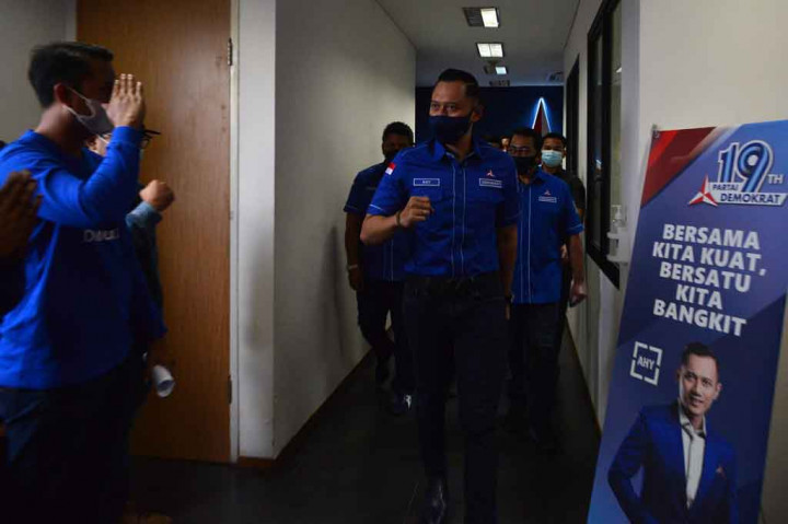 Rangkaian rapat konsolidasi Partai Demokrat hari ini dihadiri oleh sejumlah pengurus pusat, ketua dewan pimpinan daerah dari 34 provinsi, dan ketua dewan pimpinan cabang dari 514 kabupaten dan kota. Mereka kompak menolak KLB di Deli Serdang berikut hasilnya.