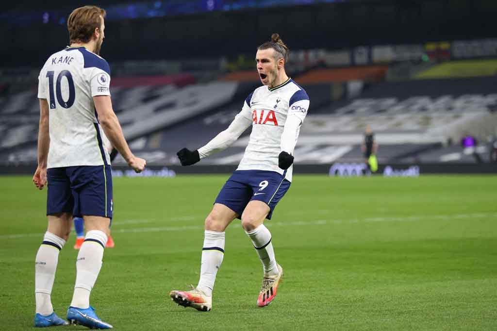 Pada menit ke-76 Tottenham berhasil menambah marjin keunggulan setelah Kane menyundul umpan voli Son demi melengkapi raihannya jadi dua gol dan dua assist. Skor 4-1 untuk tuan rumah bertahan hingga laga usai.