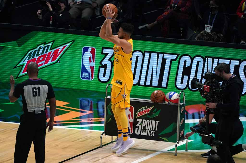 Dalam perjalanannya merebut gelar juara, Curry tampil luar biasa. Di babak pertama ia memimpin dengna mengumpulkan 31 poin, dan maju ke babak selanjutnya bersama Conley yang meraih 28 poin dan bintang Boston Celtics Jayson Tatum dengan 25 poin.