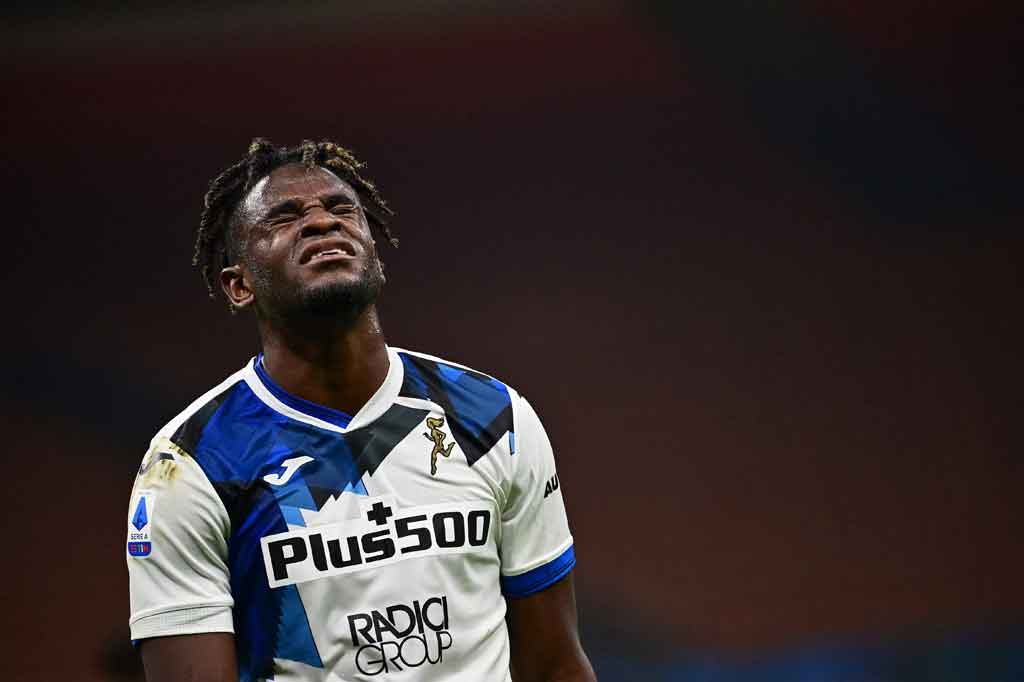 Sementara Kiper Samir Handanovic dipaksa melakukan penyelamatan gemilang saat mementahkan peluang yang didapat striker Atalanta Duvan Zapata pada menit ke-25.