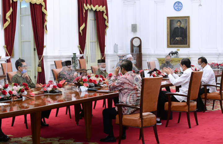 Presiden Joko Widodo menyatakan bahwa pihaknya sudah meminta Komnas HAM agar bekerja dengan penuh independensi dan menyampaikan apa yang sebenarnya terjadi dan apa yang seharusnya dilakukan oleh pemerintah dalam peristiwa tewasnya enam laskar FPI di tol Cikampek.
