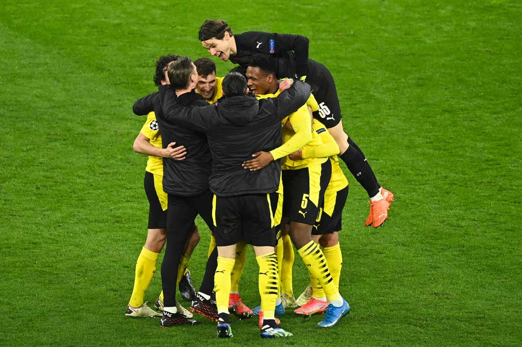 Sayangnya, skor 2-2 tak cukup bagi Sevilla untuk menghindarkan mereka tersingkir dari Liga Champions, di mana Dortmund melaju ke perempat final lewat kemenangan agregat 5-4.