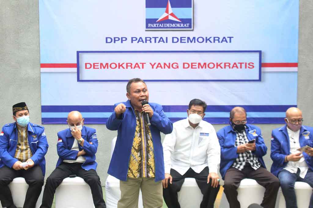 Pernyataan Allen itu mengklarifikasi simpang-siurnya beberapa pemberitaan yang menyebutkan Partai Demokrat kubu KLB telah menyerahkan hasil kongres ke Kementerian Hukum dan HAM. Jhoni mengatakan ada pengurus partai yang terlalu bersemangat.