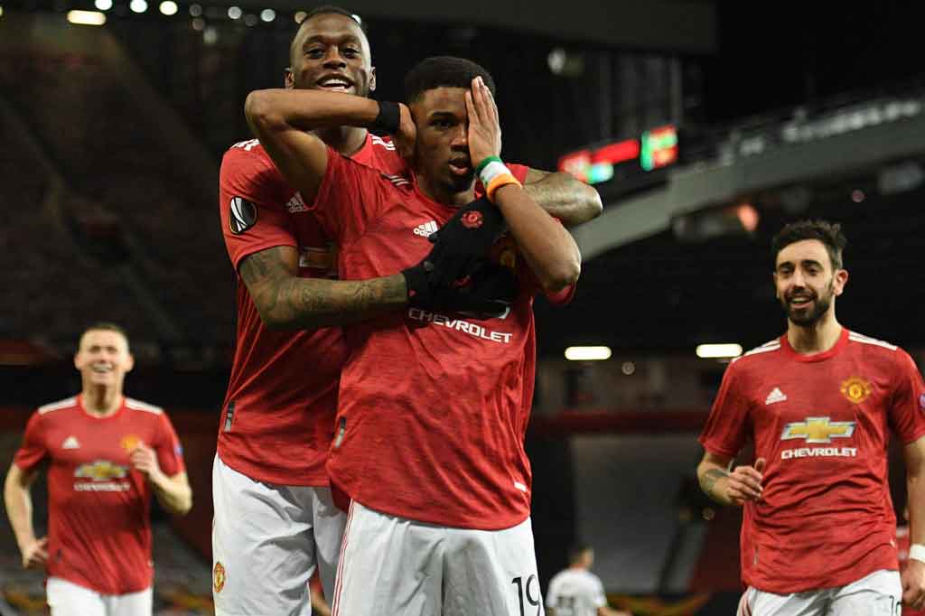 Gol Kjaer mengubur keunggulan yang sempat dimiliki tuan rumah sejak menit ke-50 ketika bocah ajaib Amad Diallo mampu mengejar umpan lambung kiriman Bruno Fernandes dan menyundulnya demi menaklukkan kiper Gianluigi Donnarumma.