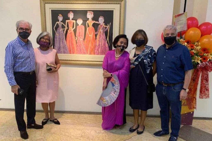 Menurut Sasya, ada tiga alasan ia membuat lukisan wayang. Pertama, wayang sangat khas Indonesia. Kedua, sebagai orang keturunan Jawa, ia ingin melestarikan budaya leluhurnya. “Dan ketiga, seorang artis saya bisa menjadi 'dalang' dalam membuat lukisan saya,” ujar Sasya.