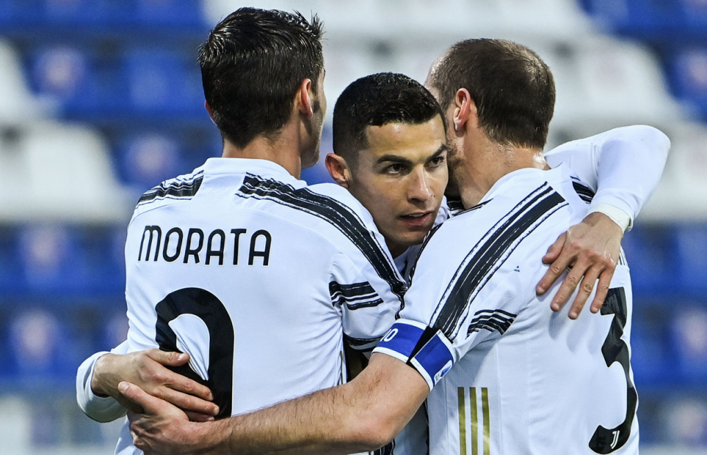 Lima belas menit berselang, Ronaldo mencetak gol keduanya di laga ini.