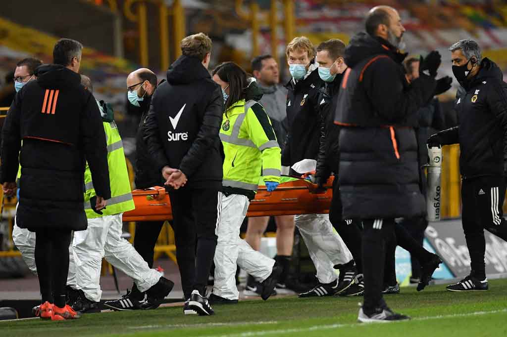 Sementara itu, manajer Wolves Nuno Espirito Santo menyebut bahwa kondisi Rui Patricio baik-baik saja setelah mendapatkan penanganan yang tepat. 