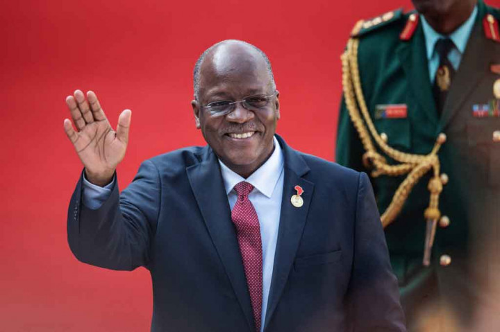 Dia mengatakan Magufuli meninggal karena penyakit jantung, yang telah dideritanya selama satu dekade, di sebuah rumah sakit di Dar es Salaam.

