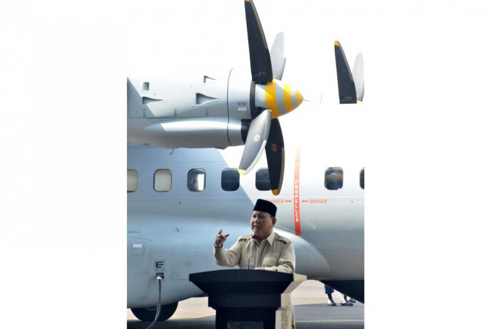 Prabowo dalam sambutannya mengatakan bahwa penyerahan Pesawat CN235-220 MPA kepada AU Republik Senegal tersebut patut dibanggakan karena itu adalah pesawat ketiga yang dibeli oleh negara tersebut. “PTDI adalah kebanggaan bagi Indonesia. PTDI adalah harapan bangsa Indonesia, Kita sangat membutuhkan teknologi kedirgantaraan, aerospace industry. Ini adalah industri masa depan, industri yang paling sulit dan yang paling canggih,” tegas Menhan.