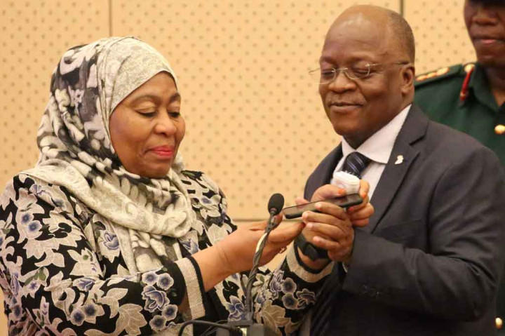 Berasal dari Zanzibar, pulau semi-otonom di Samudera Hindia, Hassan naik pangkat selama 20 tahun karir politik dari pemerintah lokal ke majelis nasional.
 
Seorang pendukung di Chama Cha Mapinduzi (CCM) yang berkuasa, dia diangkat sebagai wakil Magufuli dalam kampanye presiden 2015. 

Pasangan itu terpilih kembali pada Oktober tahun lalu dalam jajak pendapat yang disengketakan yang dirusak oleh tuduhan penyimpangan.