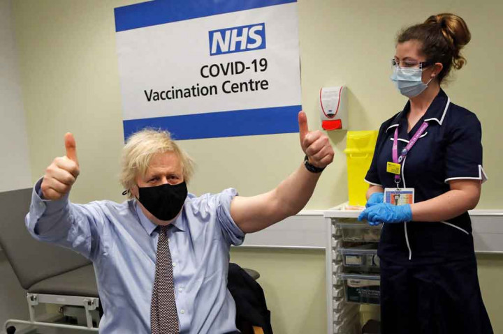 Sebelumnya, Johnson menghabiskan seminggu di Rumah Sakit St Thomas, termasuk tiga hari dalam perawatan intensif, setelah didiagnosis terjangkit virus korona pada akhir Maret tahun lalu.