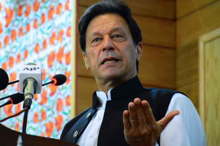 Diagnosis datang ketika negara itu bergulat dengan gelombang ketiga mematikan dari virus yang telah menewaskan hampir 13.800 orang dari lebih dari 620.000 infeksi.