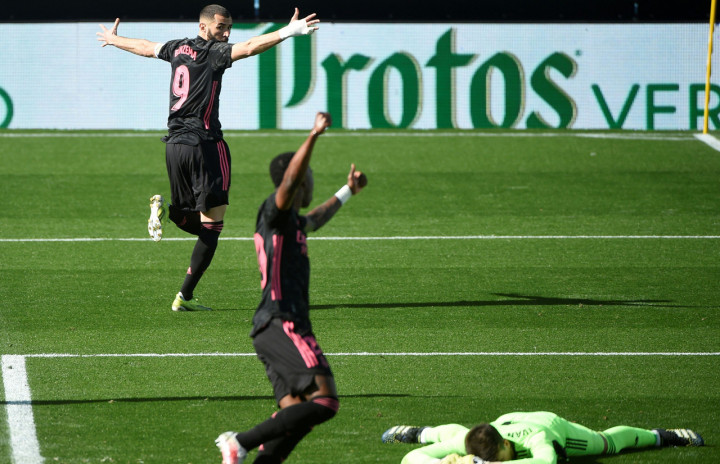 Madrid unggul 2-1 di babak pertama lewat sepasang gol Benzema di menit 20 serta 30, dan Celta coba mengejar lewat gol Santi Mina di menit 40. 