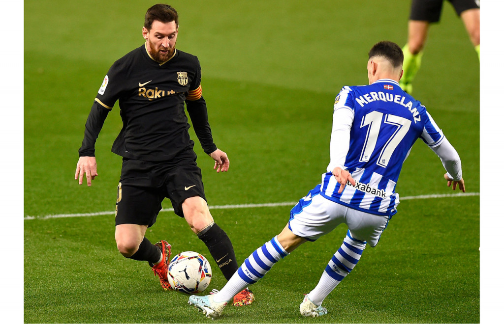 Laga ini juga diwarnai dengan rekor sang kapten Barcelona, Lionel Messi.  Messi telah tampil sebanyak 768 kali bagi Barca di semua kompetisi dengan catatan 661 gol dan 263 assist.