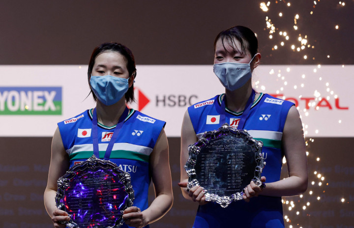 Pada nomor ganda putri, gelar berhasil diamankan Mayu Matsumoto/Wakana Nagahara.