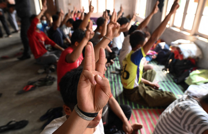 Dari tempat yang dirahasiakan itu, mereka juga menyerukan penolakan terhadap kudeta militer di Myanmar.