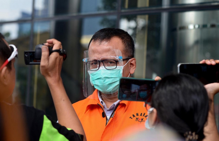 Komisi Pemberantasan Korupsi (KPK) memeriksa dua pejabat Kementerian Kelautan dan Perikanan (KKP) sebagai saksi kasus dugaan suap ekspor benih bening lobster atau benur yang menjerat mantan Menteri Kelautan dan Perikanan Edhy Prabowo, Senin, 22 Maret 2021.