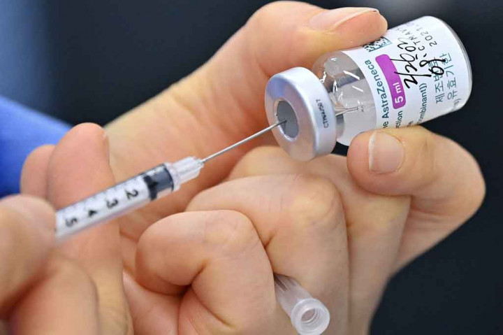 Pihak berwenang bermaksud sudah mengimunisasi hampir seperempat dari 52 juta populasi negara itu pada Juni dan mencapai kekebalan kelompok (herd immunity) pada November di tengah gelombang ketiga wabah covid-19.
