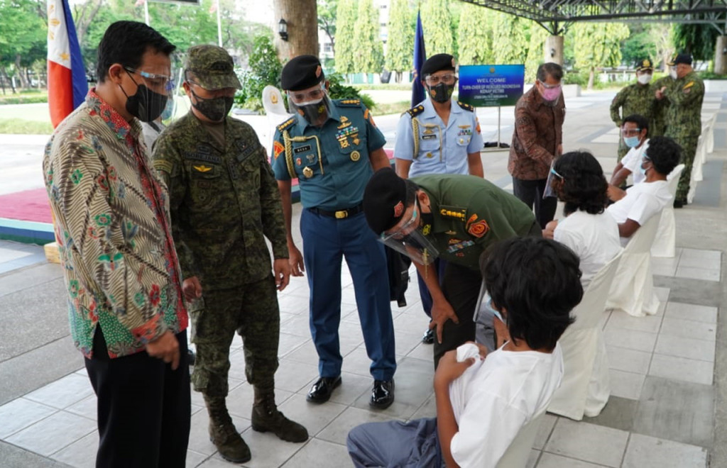 Para WNI itu dibebaskan oleh Militer Filipina akhir pekan lalu.