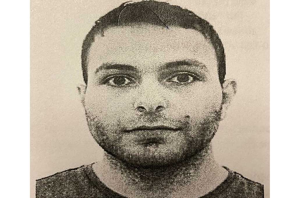 Polisi Colorado, Amerika Serikat pada Selasa, 23 Maret 2021 waktu setempat mengatakan bahwa seorang pria berusia 21 tahun telah didakwa dengan 10 tuduhan pembunuhan, sehari setelah penembakan massal di sebuah toko kelontong di Kota Boulder.
 