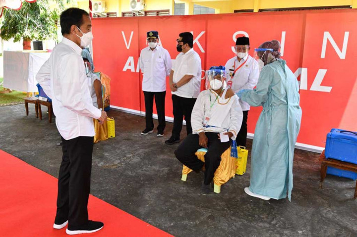 Kunjungan tersebut untuk memastikan bahwa distribusi vaksin merata ke semua daerah.