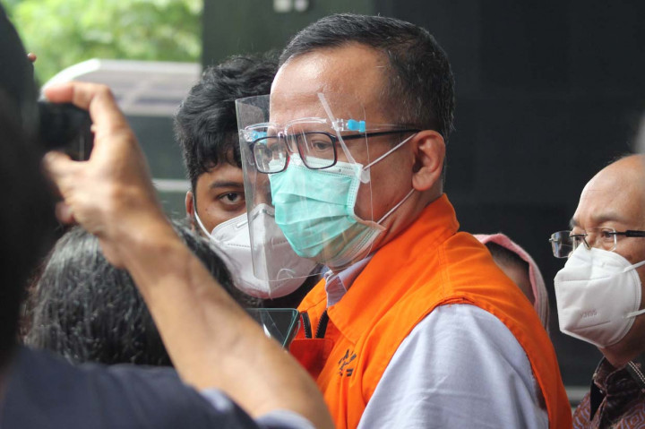 Plt Juru Bicara KPK Ali Fikri mengatakan, mengatakan dengan dilimpahkannya berkas perkara, alhasil penahanan Edhy dan lima tersangka lainnya beralih dan dilanjutkan oleh Tim JPU masing-masing selama 20 hari kedepan terhitung 24 Maret 2021 sampai dengan 12 April 2021.