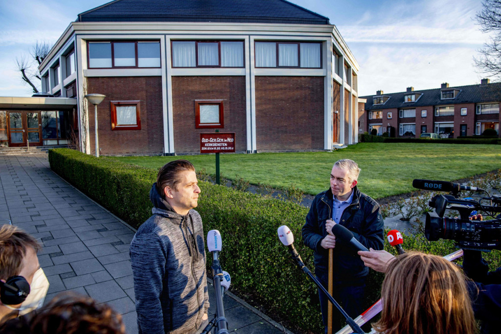 Kepolisian Belanda menyebut ledakan yang tergolong kecil itu memicu kerusakan pada gedung gereja.