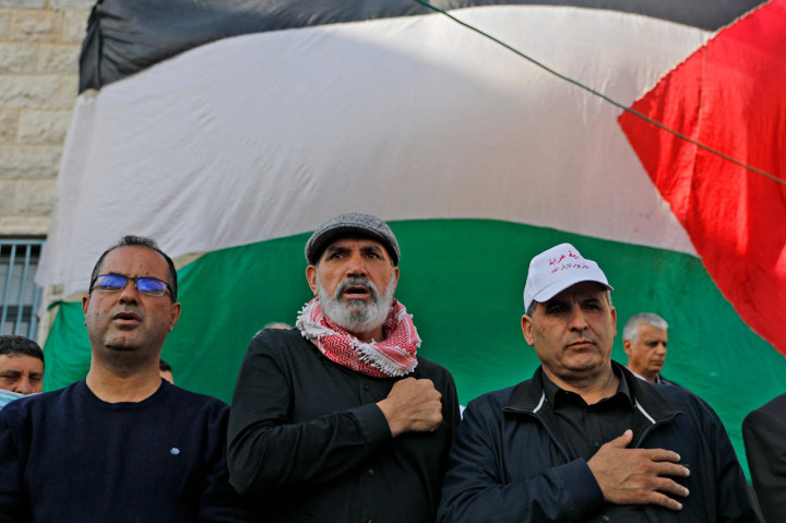 Dalam peristiwa itu sekitar 100 warga terluka dan ratusan lainnya ditangkap selama aksi protes pada 30 Maret di tahun itu.