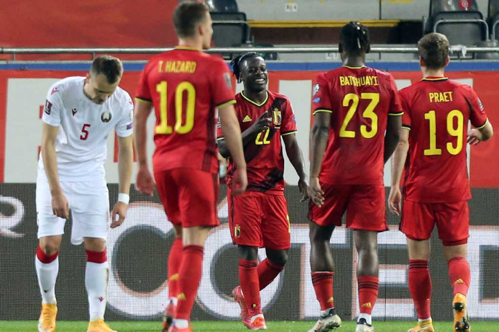 Empat menit kemudian Doku menyelesaikan situasi serangan balik yang diakhiri umpan terobosan Dennis Praet.