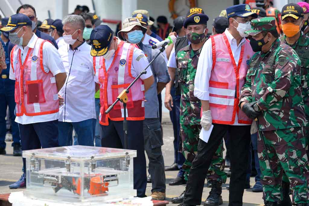 Budi Karya menyampaikan, bahwa kabar penemuan ini sudah dilaporkan kepada Presiden Jokowi. Kemudian, Kemenhub juga akan menyerahkan CVR tersebut kepada Komite Nasional Keselamatan Transportasi (KNKT) untuk segera dilakukan investigasi lebih lanjut.