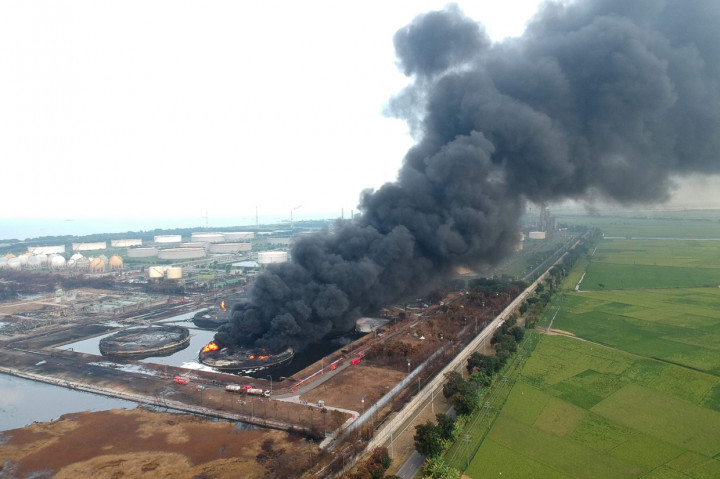 Adapun kehilangan produksi dari Kilang Balongan akibat kebakaran ini diperkirakan mencapai 400.000 barel. Pemenuhan kebutuhan BBM akan disuplai dari Kilang Cilacap dan Kilang TPPI. 