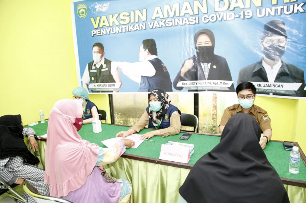 Selain itu mulai awal April ini, Pemprov Sumsel juga akan melakukan survei tentang imunitas masyarakat Sumsel yang dilakukan dengan cara statistik.