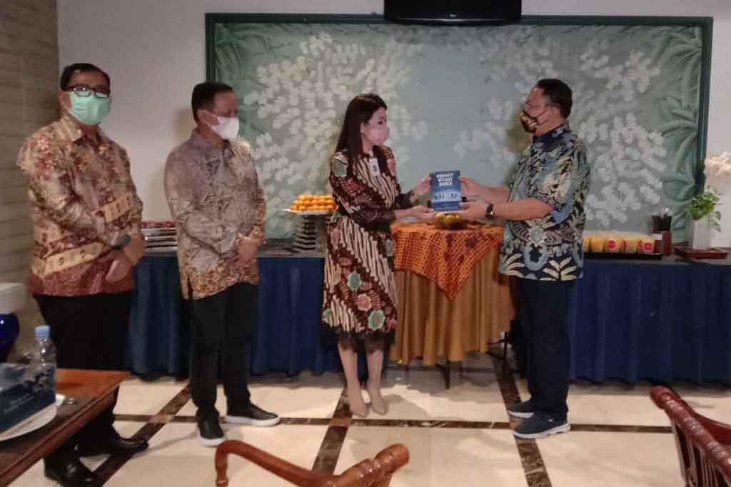 Kepala Rumah Sakit Pusat Angkatan Darat (RSPAD) Gatot Subroto Letjen TNI Dr A Budi Sulistya bersilaturahmi dengan manajemen The Media Hotel. 