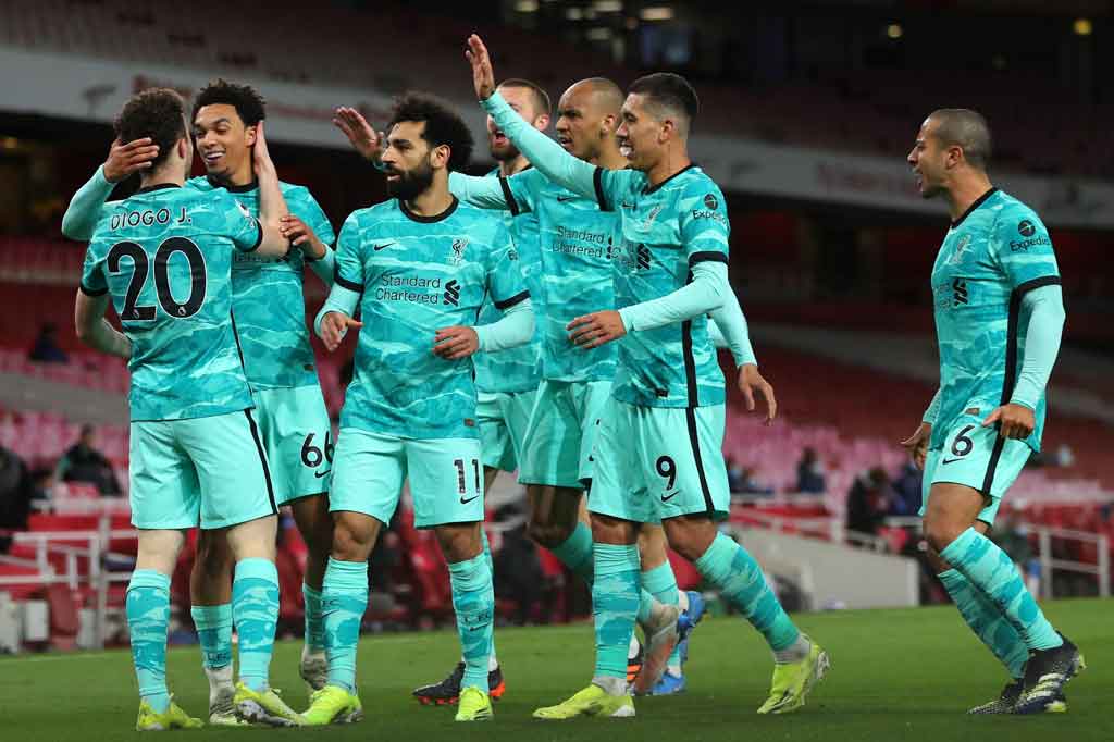 Hanya empat menit setelah gol Jota, Salah menggandakan keunggulan Liverpool lewat aksi gemilangnya mengalahkan Gabriel Magalhaes dalam perebutan mengejar bola umpan terobosan Fabinho sebelum mengolongi Leno guna kembali membuat jala gawang Arsenal bergetar.