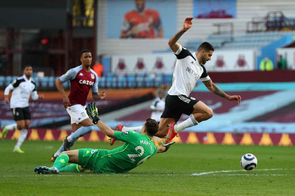 Pada menit ke-61, Fulham mampu memecahkan kebuntuan setelah Aleksandar Mitrovic memanfaatkan blunder Tyrone Mings untuk mengecoh kiper Emiliano Martinez sebelum menceploskan bola ke gawang tak bertuan Aston Villa.