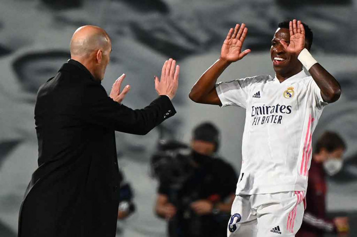 Hasil itu jadi modal berharga bagi tim besutan Zinedine Zidane dan hanya membutuhkan skor imbang saat bertandang ke Anfield untuk leg kedua pekan depan. Sebaliknya, The Red wajib menang dengan skor 2-0 atau lebih jika ingin mengamankan tiket semifinal.