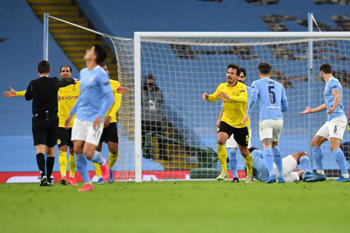 Pada menit ke-30, wasit Oividiu Hategan menghadiahi tendangan penalti untuk tuan rumah atas dugaan pelanggaran Can terhadap Rodri Hernandez, tetapi keputusan itu kemudian dianulir setelah masukan dari VAR. Skor imbang bertahan hingga turun minum.