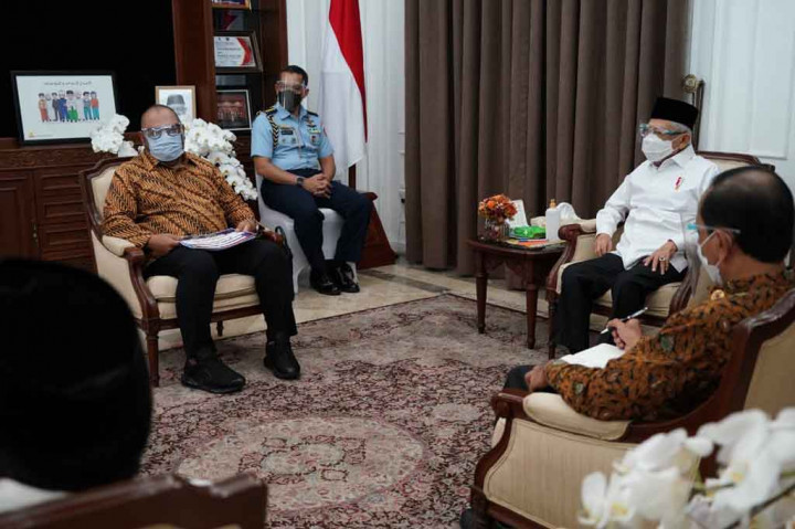 Mirdal berharap melalui literasi yang masif, ekonomi syariah tidak melulu dijelaskan dengan pendekatan ekonomi secara normatif. Beberapa negara non Muslim juga mulai menggunakan konsep ekonomi syariah. 